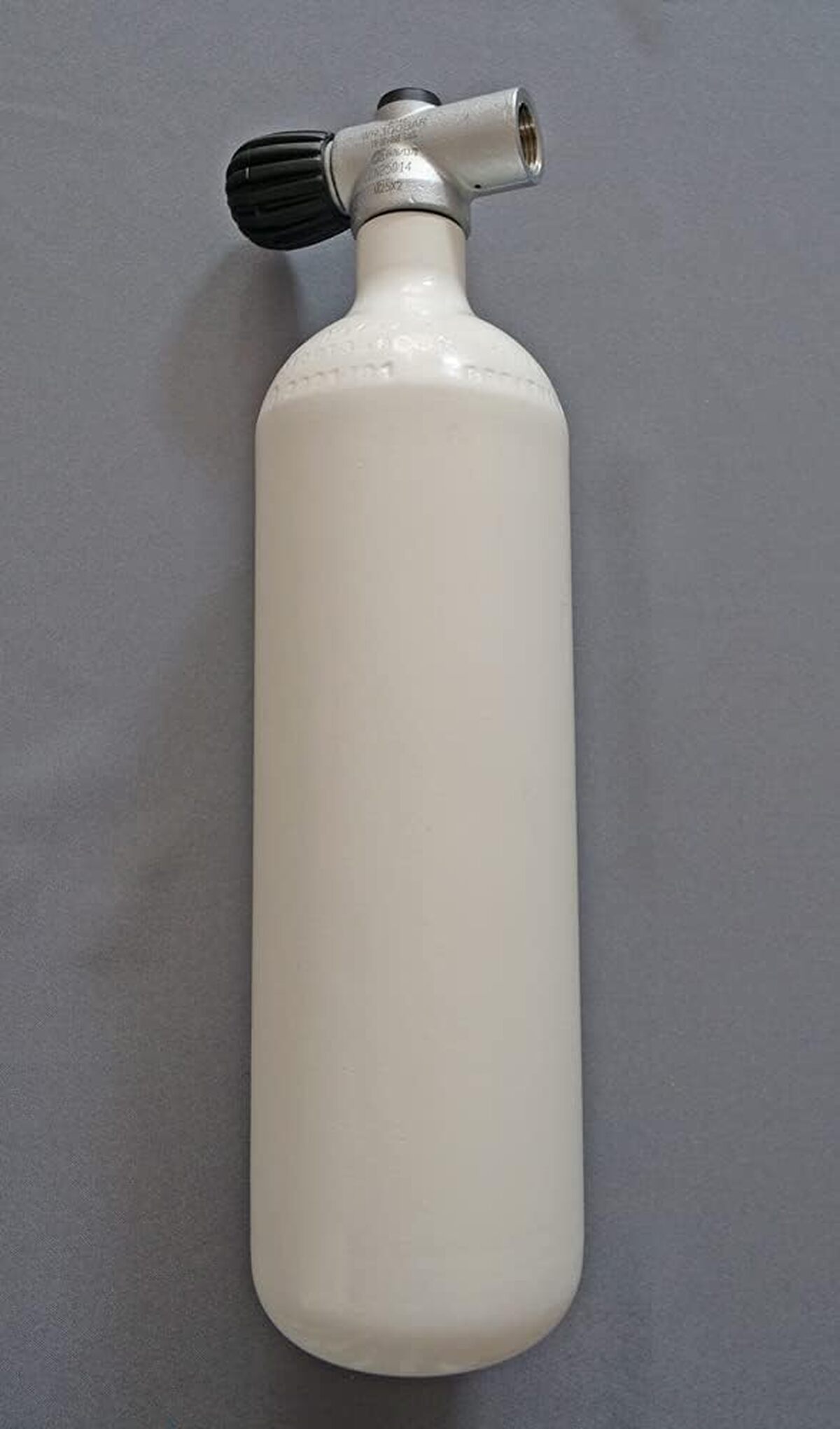 Test : bouteille de plongée High Tech Diving 2 litres 300 bar