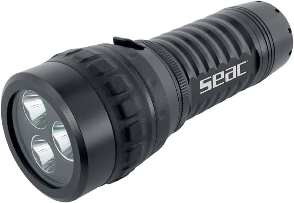 Test de la lampe de plongée SEAC SZ5000 : 4200 lumens de performance