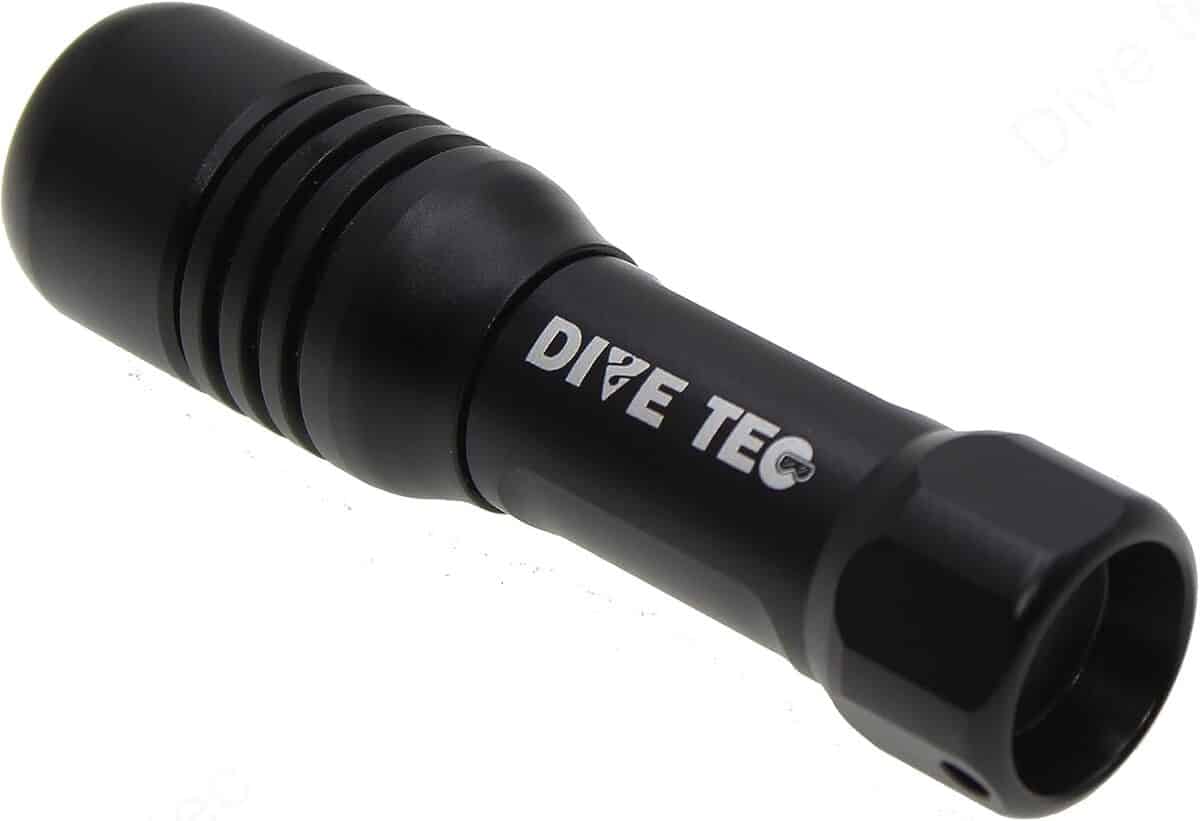 Essai : lampe de plongée compacte diveTec Mini, 630 lumens, étanche jusqu'à 150 m
