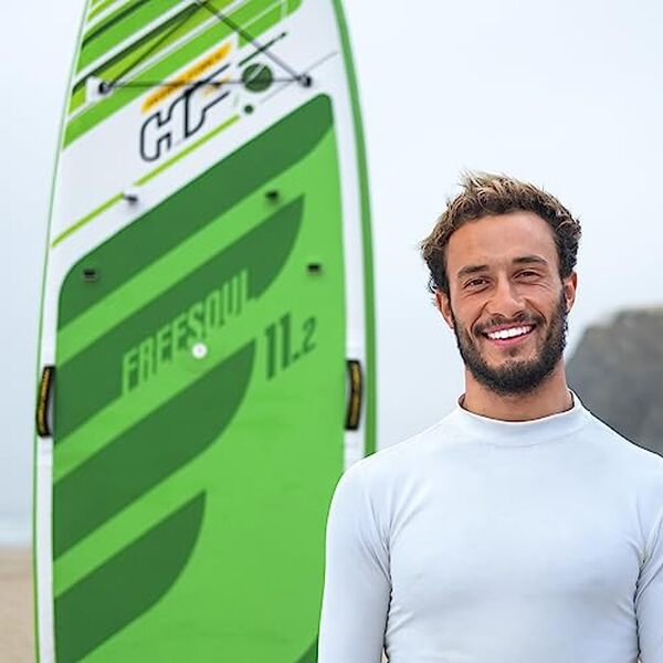 Découvrez notre analyse détaillée de la planche Hydro-Force 3, 4 m et faites le bon choix entre pagaie et kayak grâce à notre guide ultime.